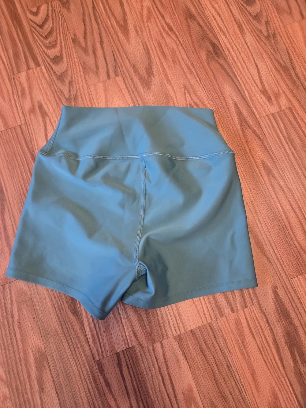 ALO Yoga High-Waist Bike Shorts in Teal Green